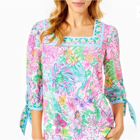 Lilly Pulitzer Tops - NWT Lilly Pulitzer Floral Top